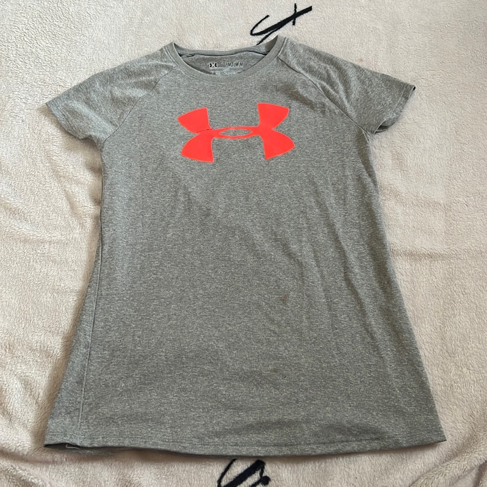 under armor t-shirt